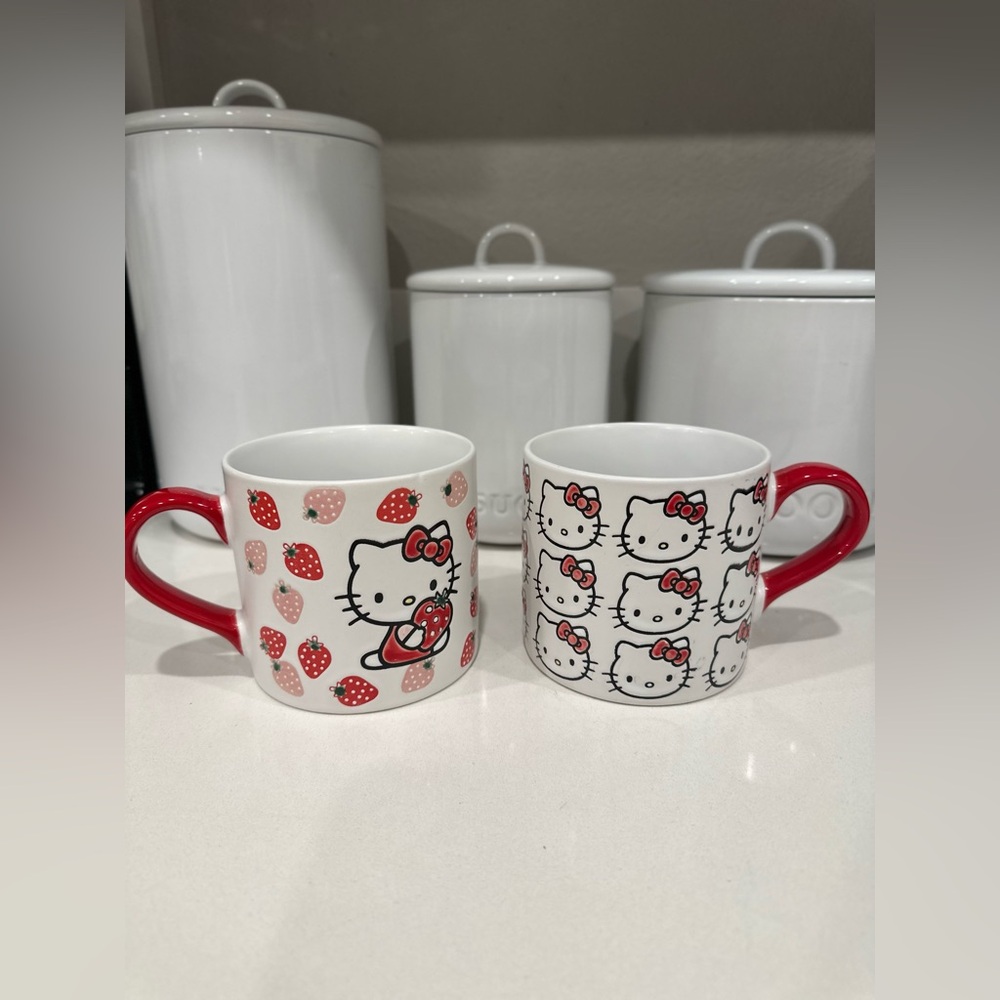 Hello Kitty - Picture 3 of 3
